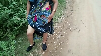 हाईवे पर रन्डी आंटी को पटाया रूम पर लाकर चुदाई की