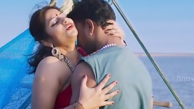 Chetana Uttej Super Hottest song from Pichiga Nachav