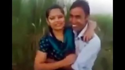 Lovers Sex In City outskirts Leaked Scandal Mms 2018