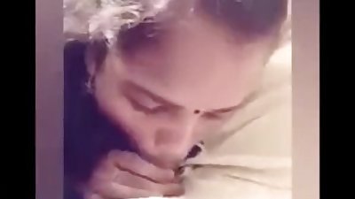 Indian Office Girl Blowjob With Boss Son Dick.mp4 22.30 MB