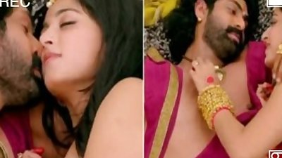 Baahubali movie actress anushka sharma hot scenes