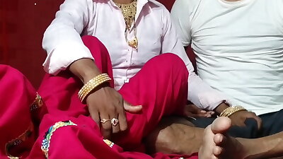 करवाचौथ स्पेशल&comma; नेहा ने गिफ्ट के बदले अपनी चूत चुदवायी &vert; साफ़ हिन्दी आवाज में &vert; Your Gayatri