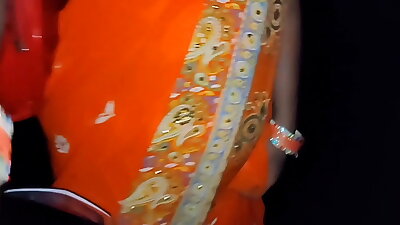 सौतेली बड़ी बहन को घुमा के ला रास्ते में दीदी को बोला दीदी आज बहुत मन आज रात को कुछ देदो हिंदी